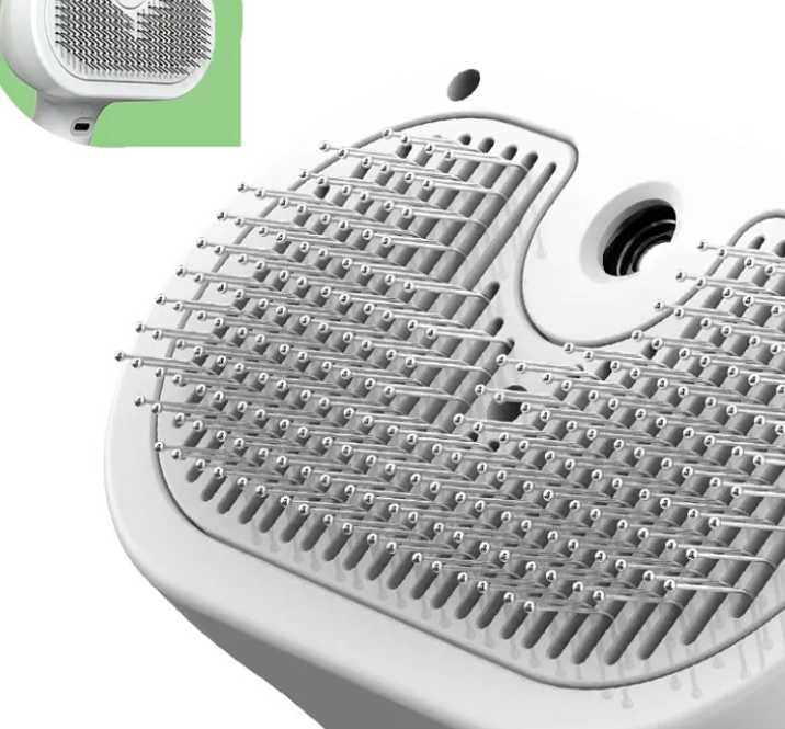 Self-Cleaning Spray Grooming Brush for Dogs & Cats