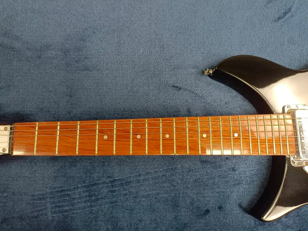 Left-Handed 6-String 325 Electric Guitar 3 Pickups R Tail