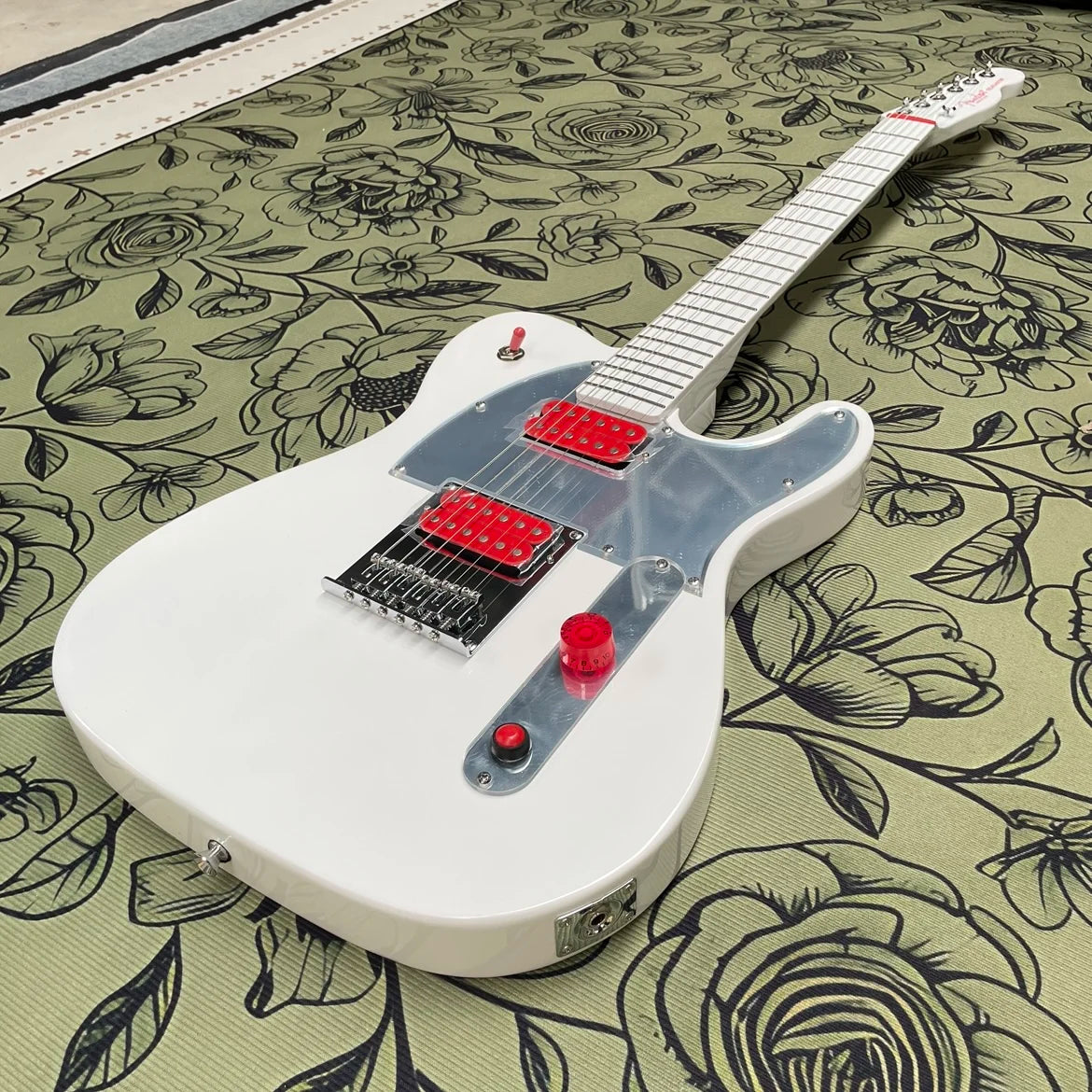6-string electric guitar, all white maple fingerboard
